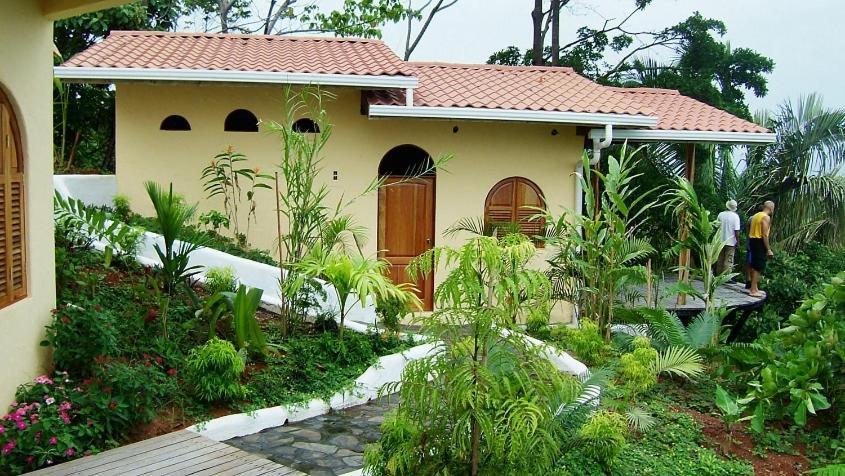 Lagunavista Villas Carate 外观 照片