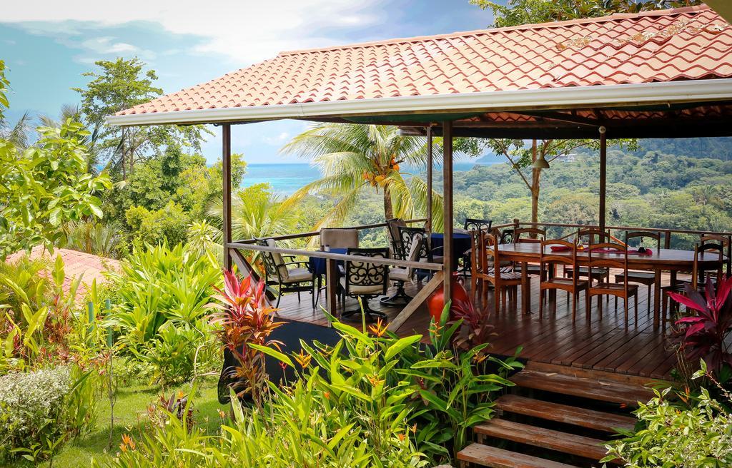 Lagunavista Villas Carate 外观 照片